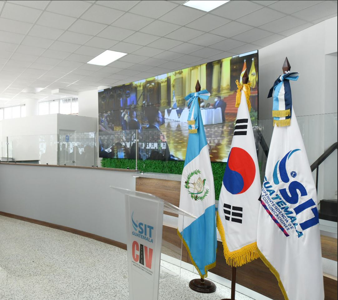 Embajada de Corea en Guatemala dona “videowall” a la Sit