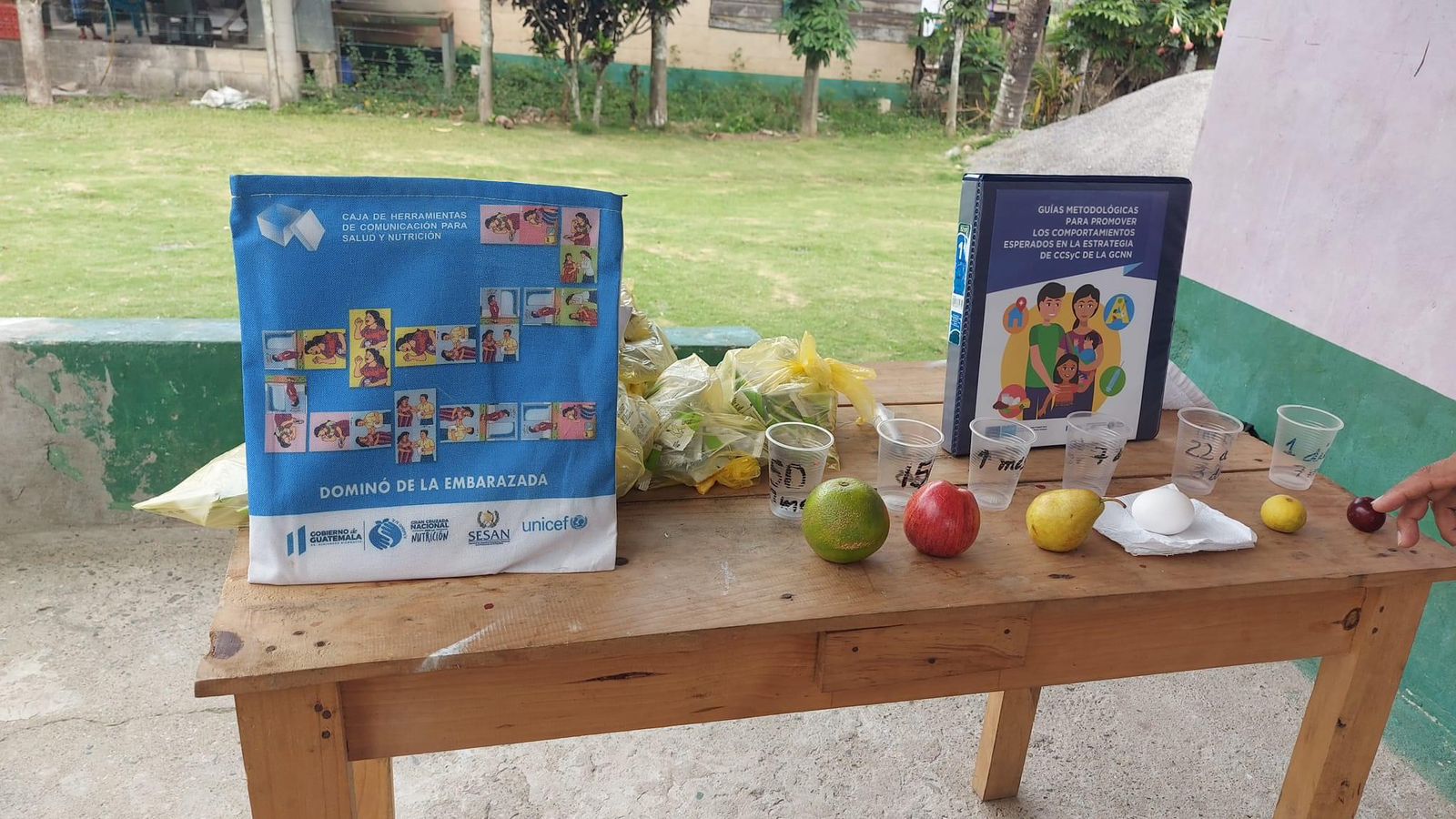 Entregan alimento NutriNiños en Puerto Barrios, Izabal