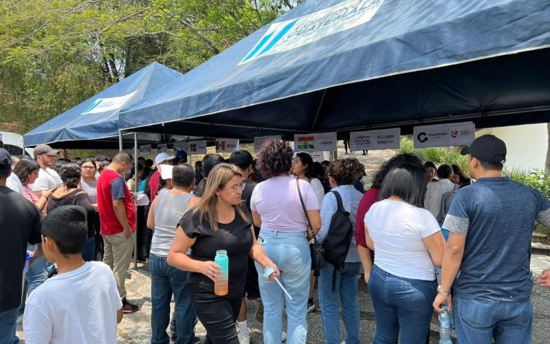 Más de diez mil personas visitaron la Expo Becas 2023