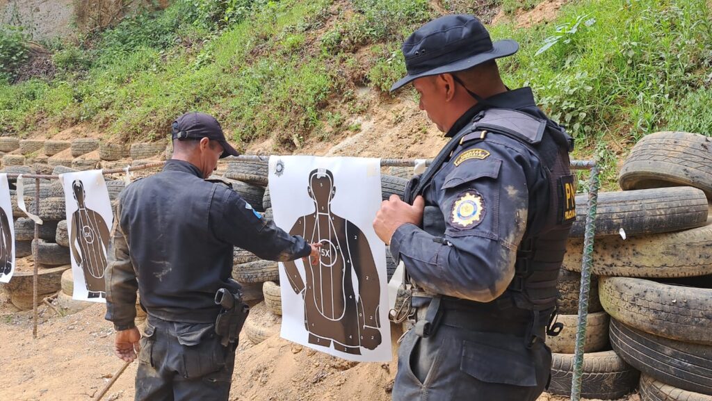 Agentes de la PNC fortalecen capacidades en tiro