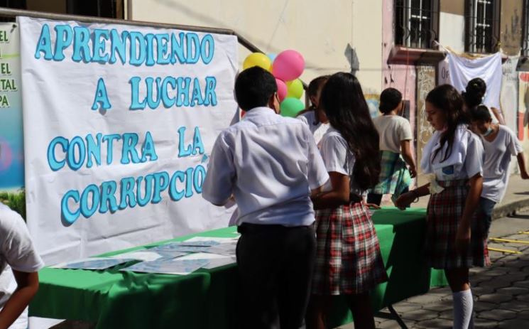 Promueven e impulsan programas de prevención y combate a la corrupción