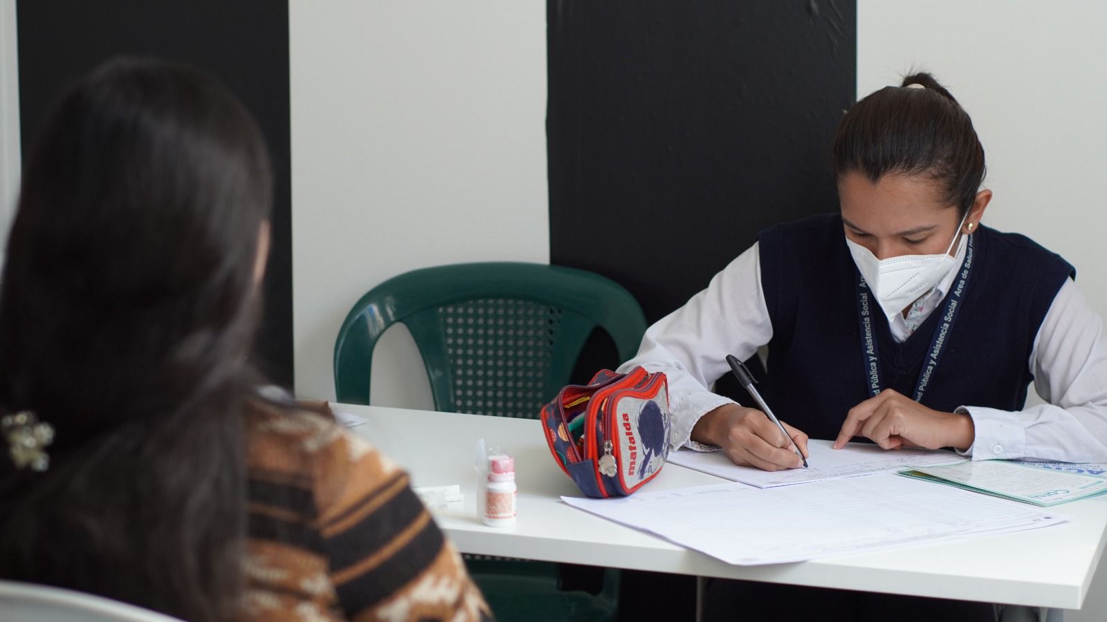 Desarrollan jornada médica en beneficio de salud de los huehuetecos