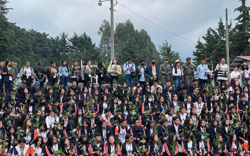 El MARN promueve la formación ecológica de estudiantes para que contribuyan con el país.