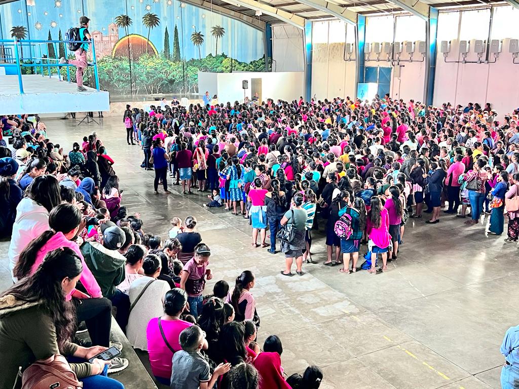 Continúa la entrega de Bono Social a población vulnerable de Jalapa