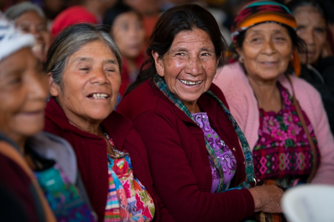Adultos mayores fueron notificados por el Presidente sobre su ingreso al PAM para recibir apoyo económico.