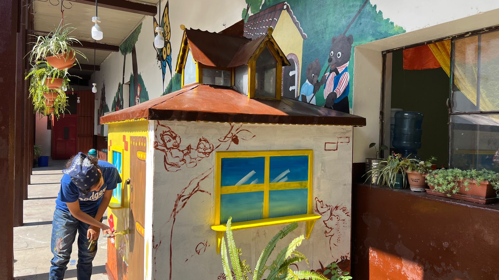 Presentan remozamiento de centro educativo con más de 110 años de historia