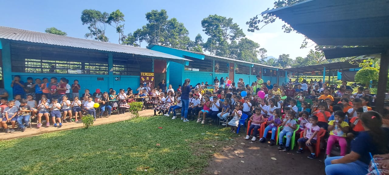 Estudiantes de San Pablo, San Marcos, participan en festival infantil