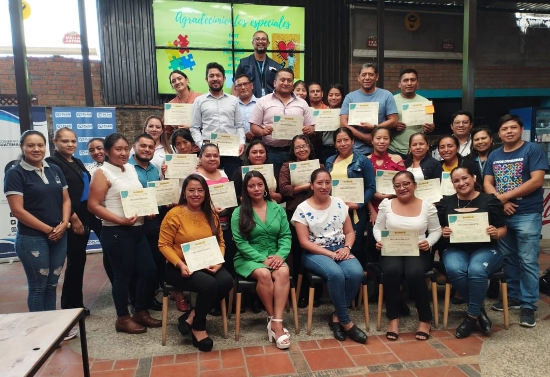 Docentes de Jalapa concluyen diplomado sobre educación integral en sexualidad