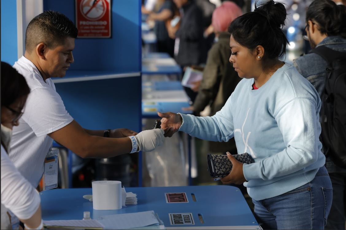 Ejecutivo reafirma apoyo para la segunda vuelta electoral en Guatemala