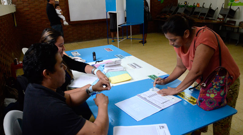Mineduc entregó 2 mil 570 establecimientos educativos para los comicios