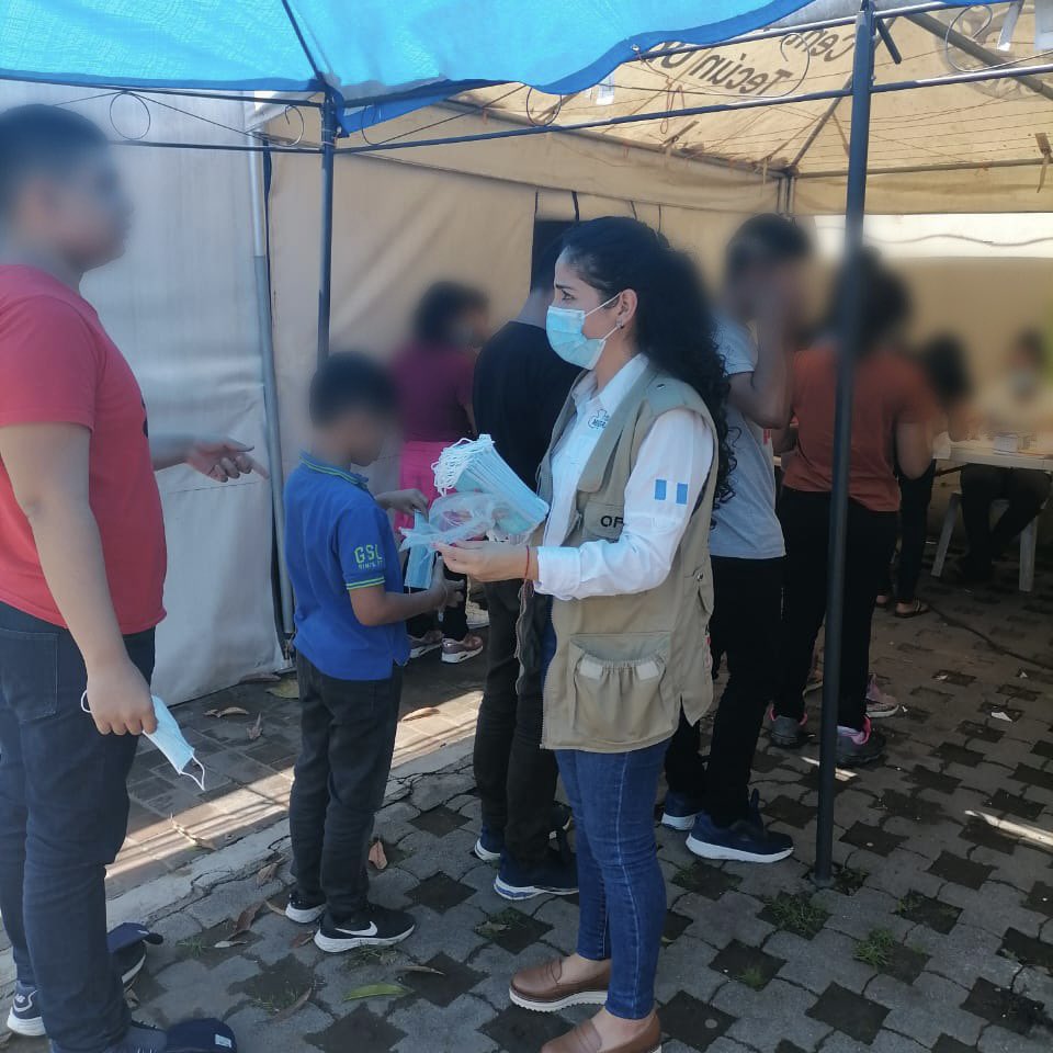 Retornan 61 menores no acompañados vía terrestre desde México.