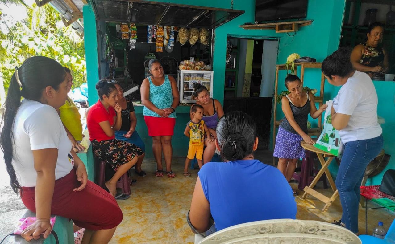 Brindan charlas para la protección de los recursos naturales en Petén