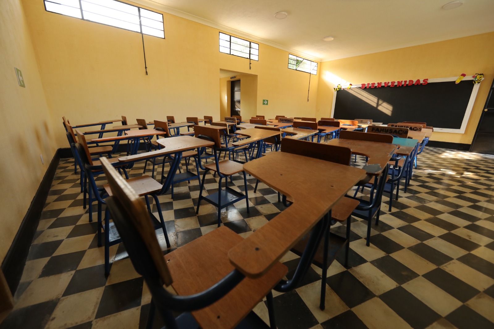 Al menos 2 mil 570 establecimientos educativos funcionarán como centros de votación