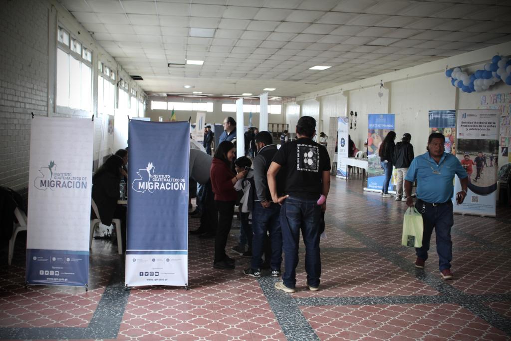 Por segundo día, desarrollan jornada de servicios integrados en Totonicapán