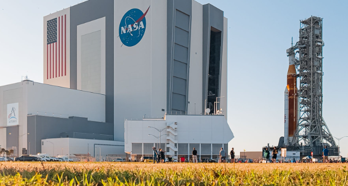 La NASA y SpaceX efectuarán la misión del abastecimiento a la Estación Espacial Internacional