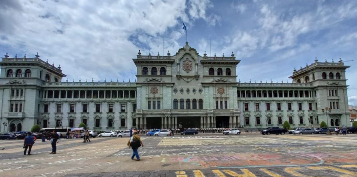 Sector público goza de permiso laboral