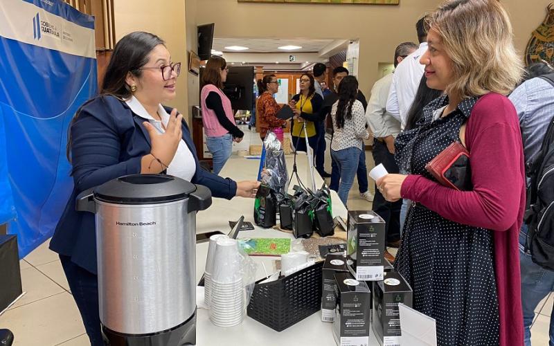 Cafés con distintivo de Sello Blanco realizan exhibición de sus productos en el país
