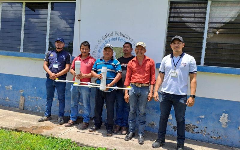 Efectúan acciones para el consumo de agua segura en comunidades de Petén