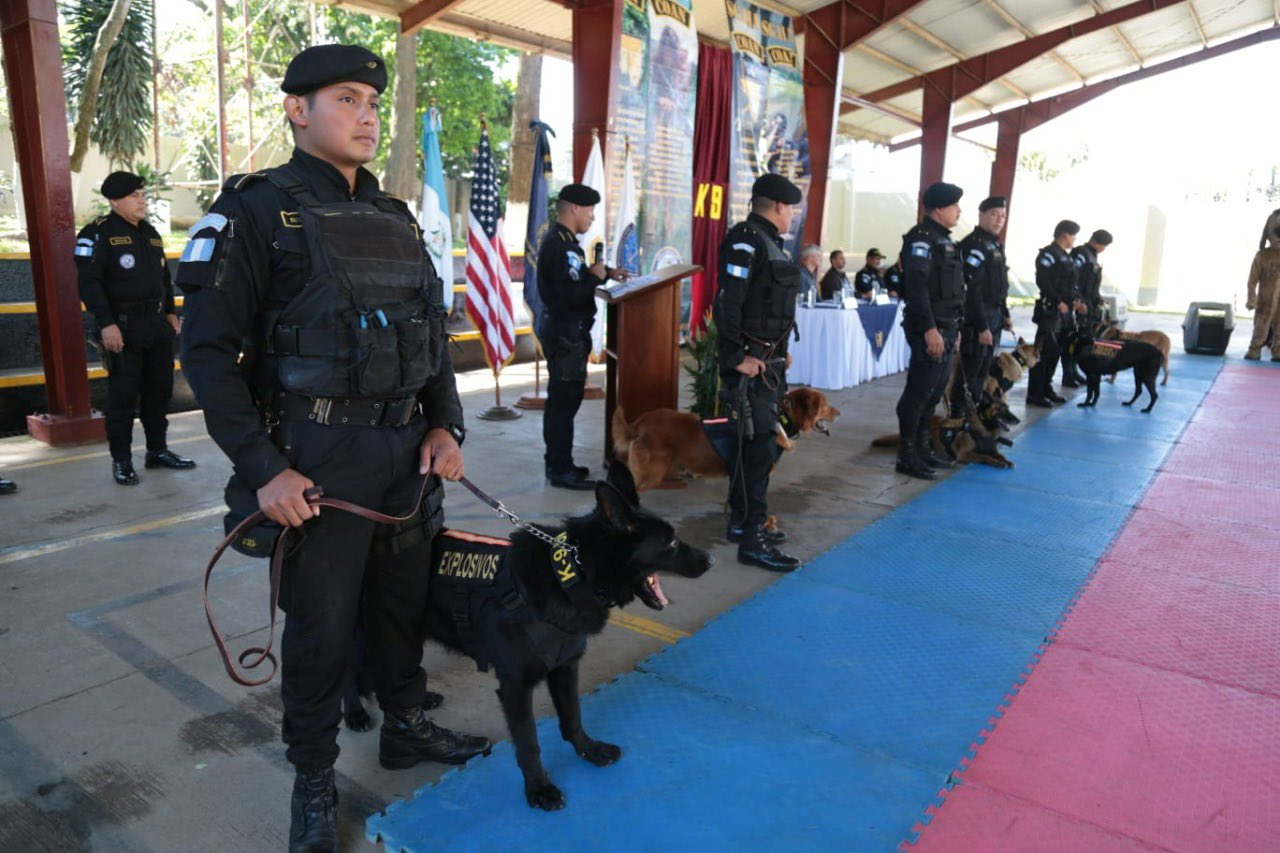 Unidades K-9 dejan huella en la seguridad del país en el Día del Perro