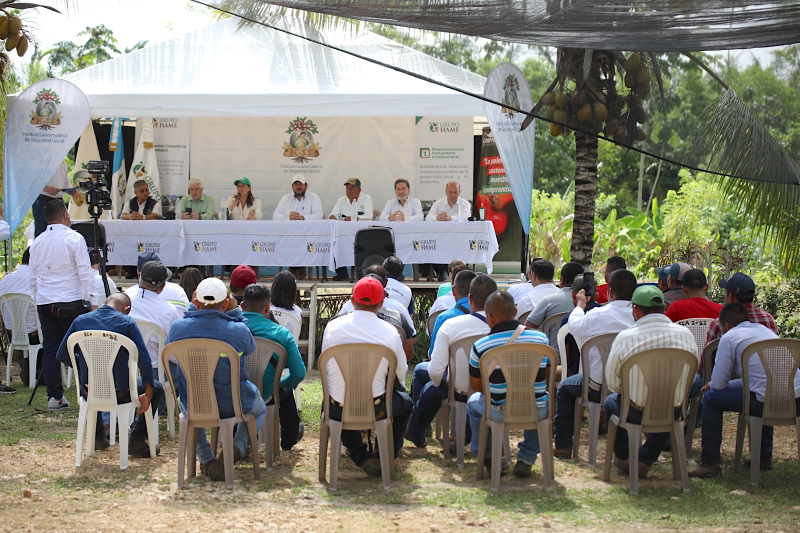 IGSS realiza jornada de seguridad social en Sayaxché, Petén