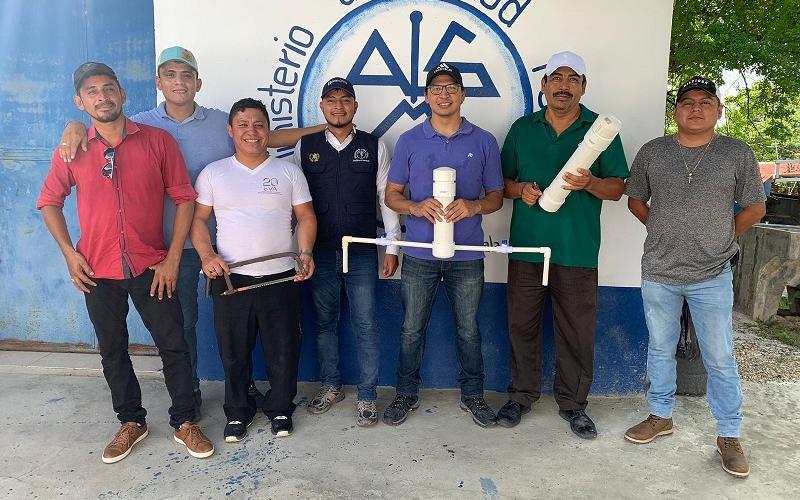 Impulsan talleres sobre consumo de agua segura en Petén