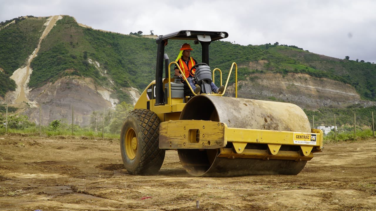 Se inicia la construcción de una nueva escuela Bicentenario en Villa Nueva