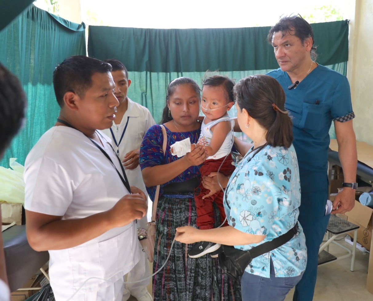Jornada de Seguridad Social del IGSS brindó más de 400 mil consultas en Sayaxché, Petén