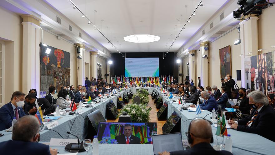 Unión Europea y la Celac inician el último día de cumbre sin consenso sobre Ucrania