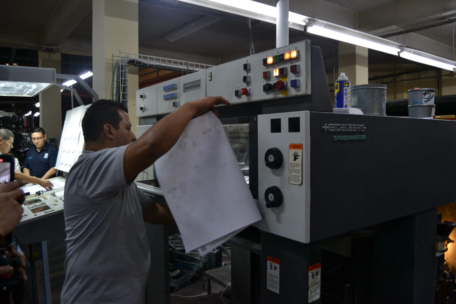 TSE supervisa impresión de papeletas para segunda vuelta electoral