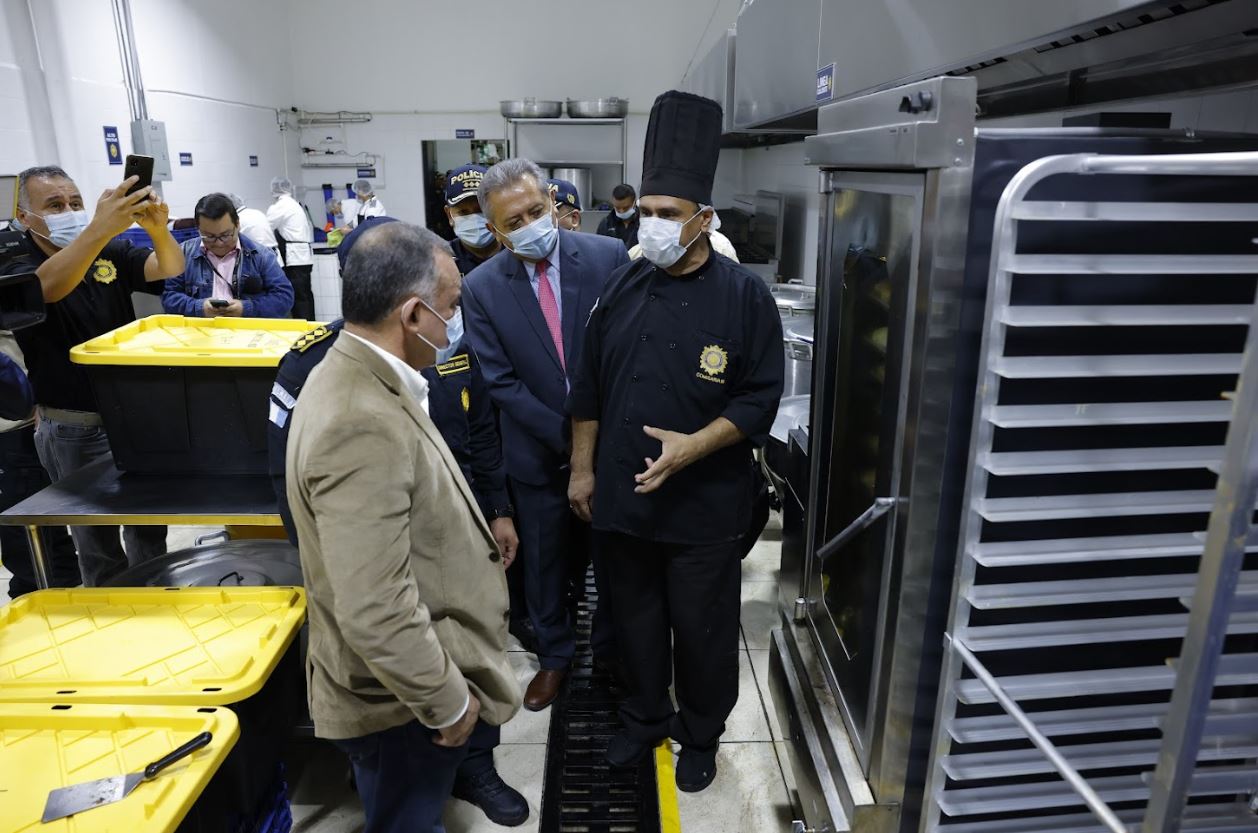Ministerio de Gobernación abre el sexto comedor policial