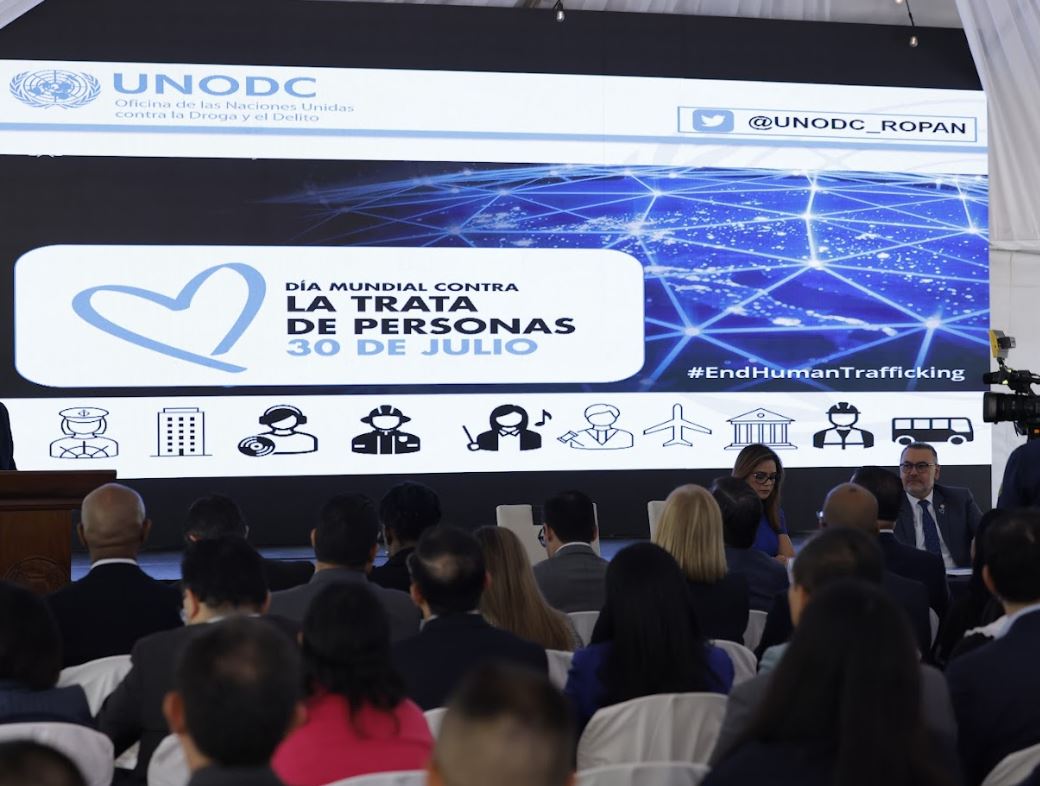 Relanzan campaña Corazón Azul en Guatemala
