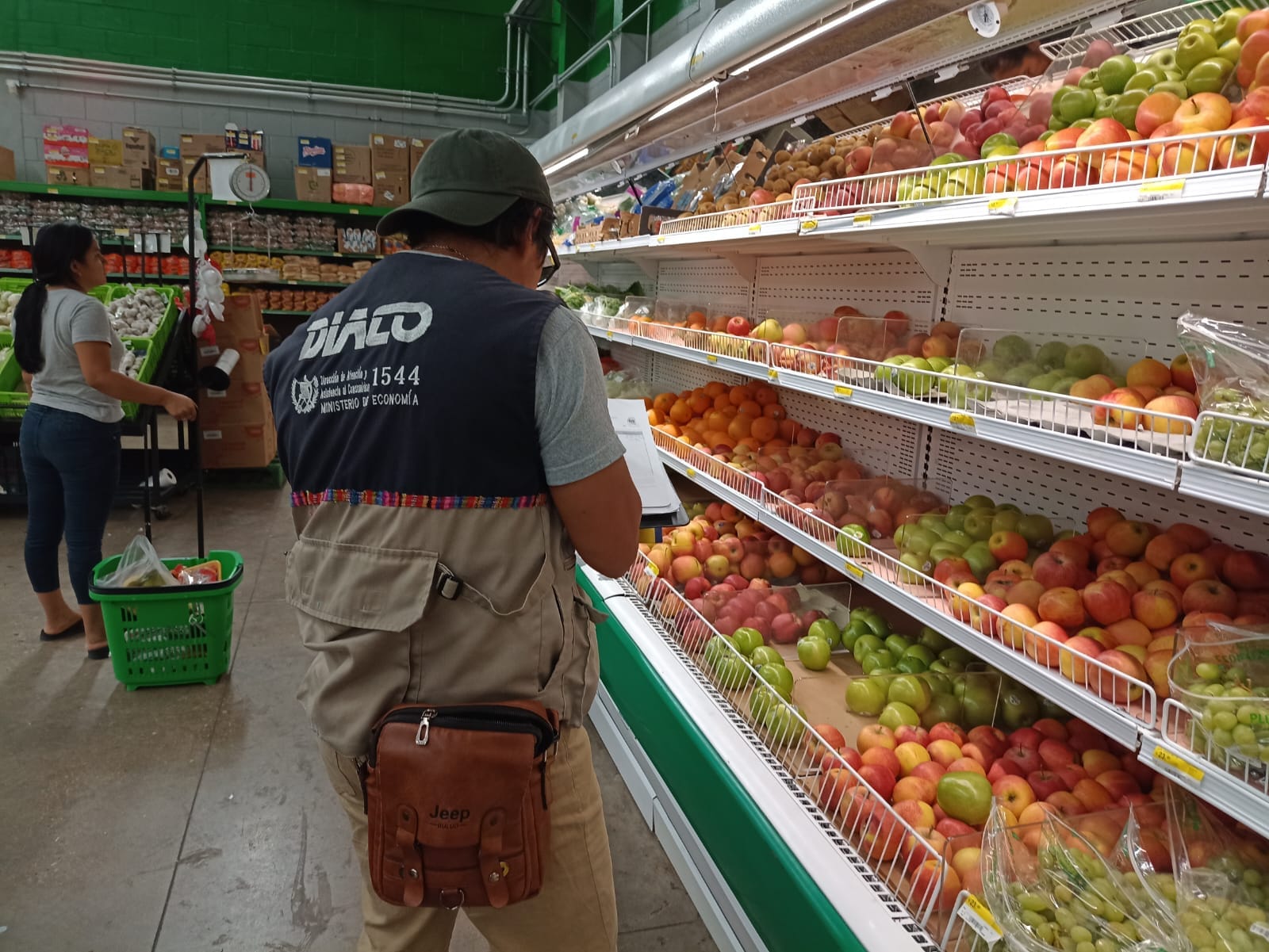 Monitorean precios de la canasta básica en diversos puntos capitalinos