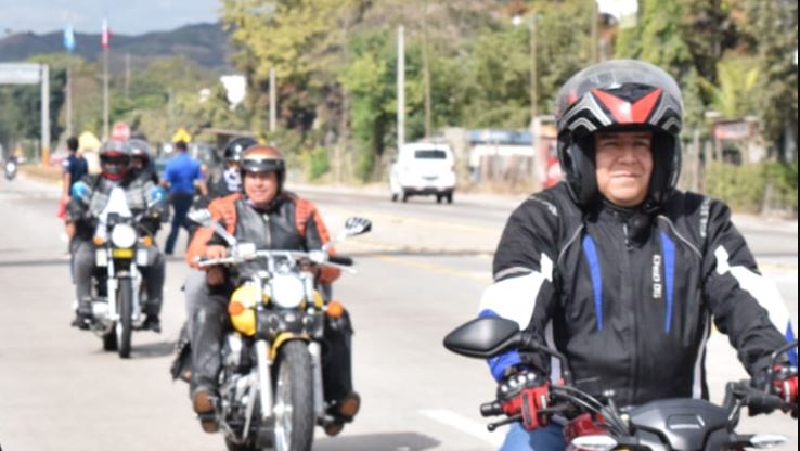 Tránsito de la PNC hace un llamado a los motoristas en su día.