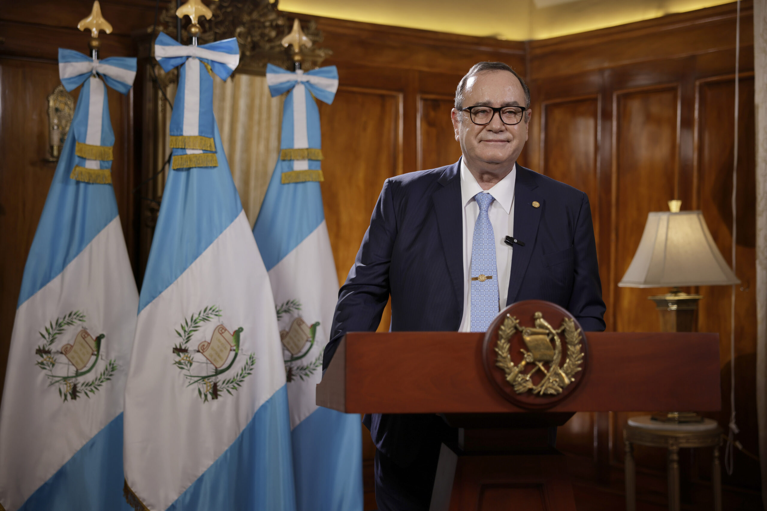 Presidente Alejandro Giammatei en cadena nacional.