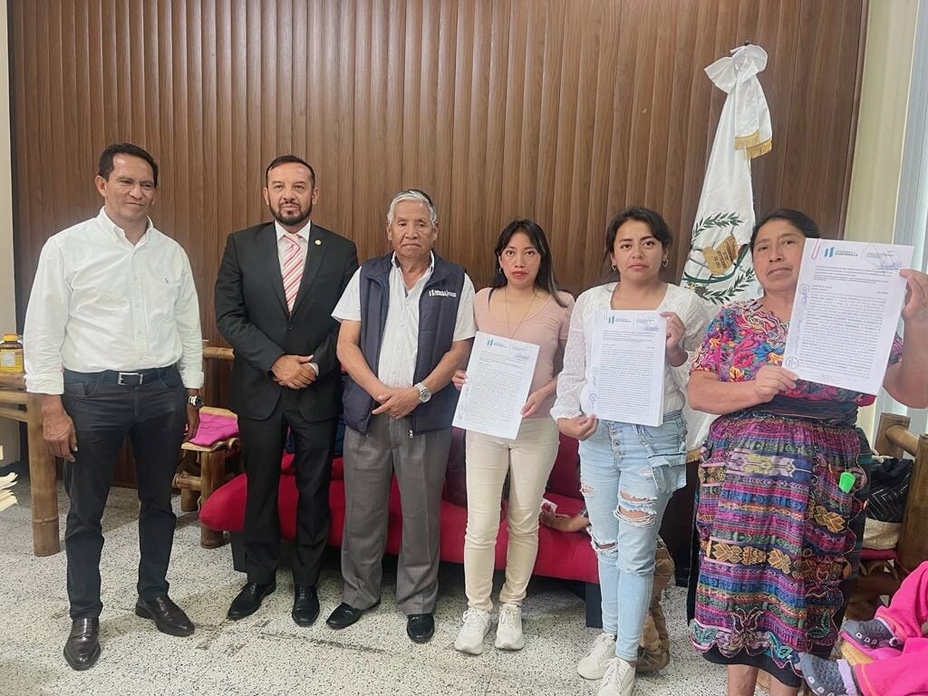 Firman convenios para ejecutar proyectos de desarrollo en San Mateo Milpas Altas