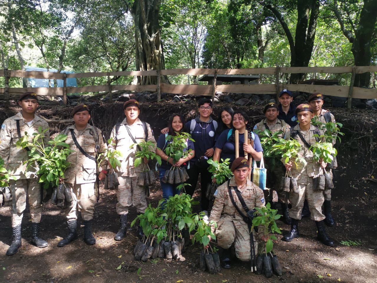 Impulsan jornada de reforestación en Sacatepéquez