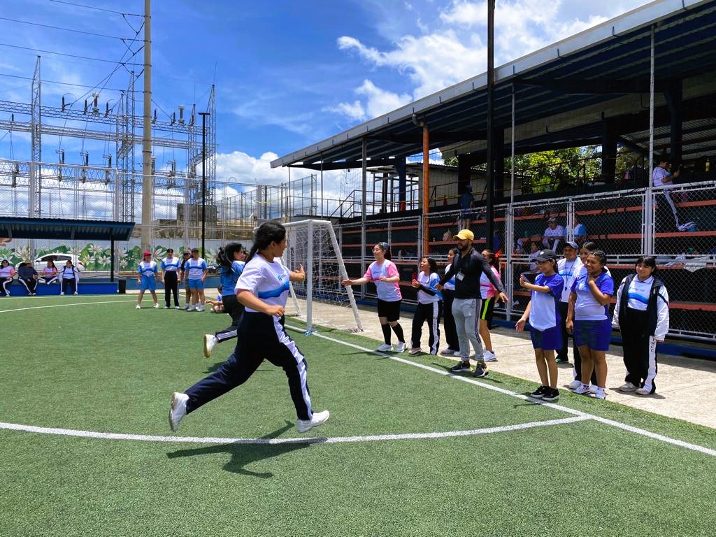 Más de 300 beneficiados en la Academia Deportiva del Centro Deportivo Gerona