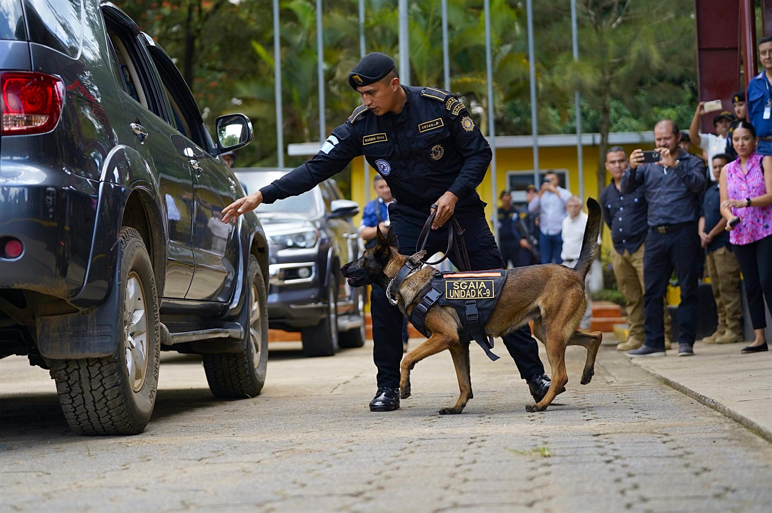 22 binomios K-9 fortalecen a la PNC y el sistema penitenciario