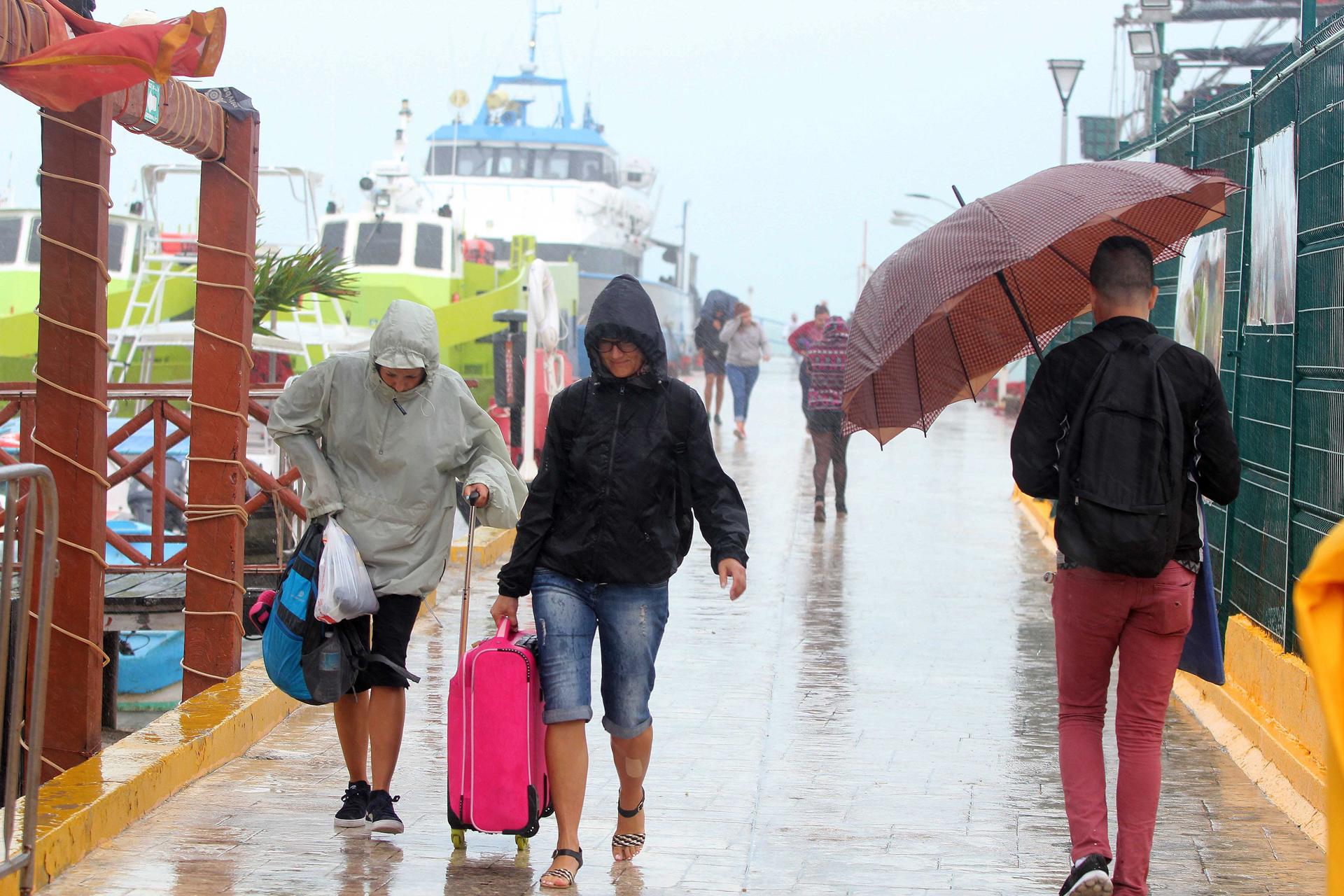 Idalia ya es huracán y se intensificará antes de tocar tierra en Florida
