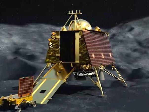 India publica las primeras imágenes de su misión espacial