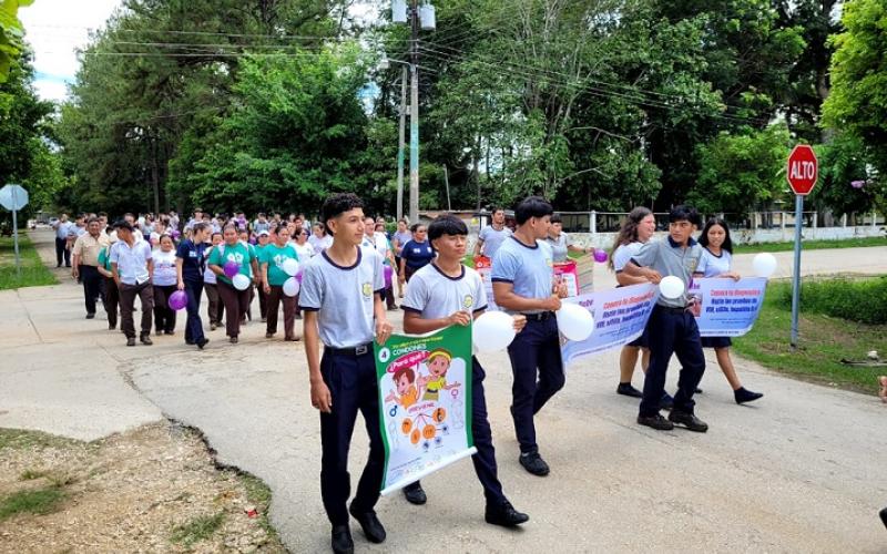 Promueven la lactancia materna y salud reproductiva en Petén