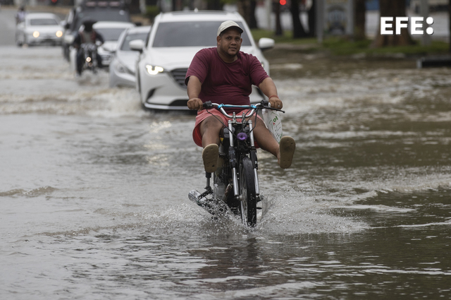 Tormenta tropical Franklin avanza en aguas del Atlántico. / Foto: EFE.