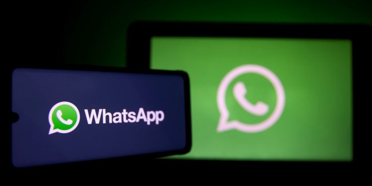 El anuncio se suma a otros trabajos anunciados para mejorar WhatsApp. / Foto: EFE.