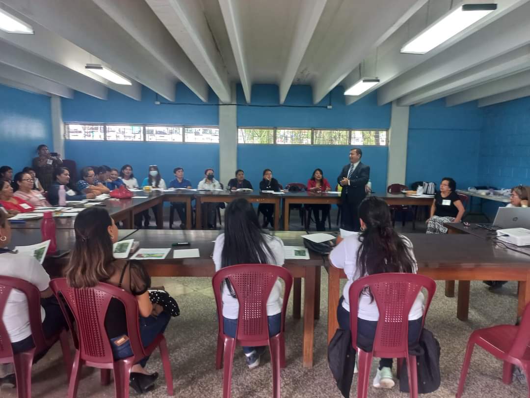 Desarrollan actividades en el marco del Programa Nacional Leamos Juntos