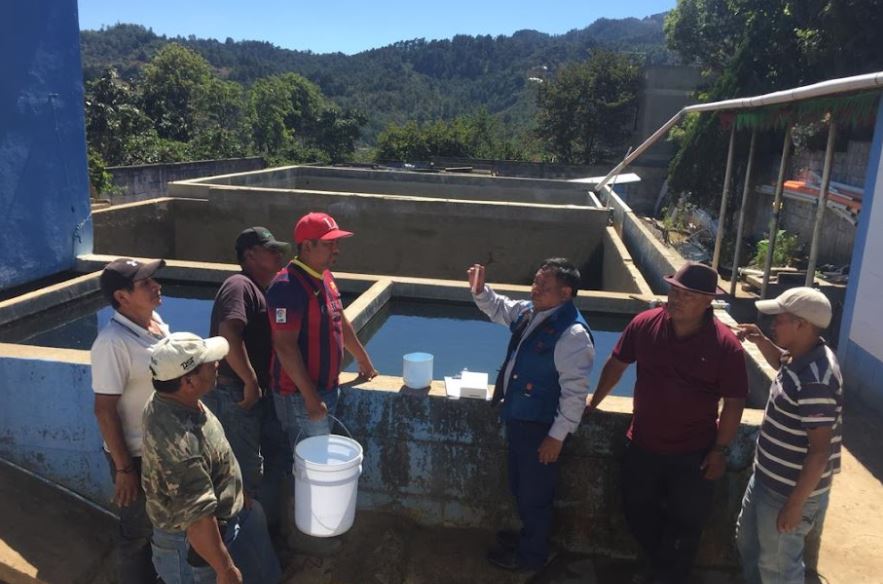 Evalúan calidad del agua para el consumo humano en Chimaltenango