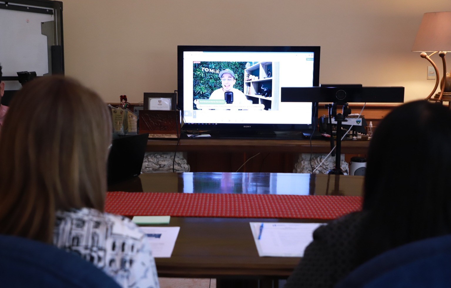 Docentes desarrollan sus competencias digitales