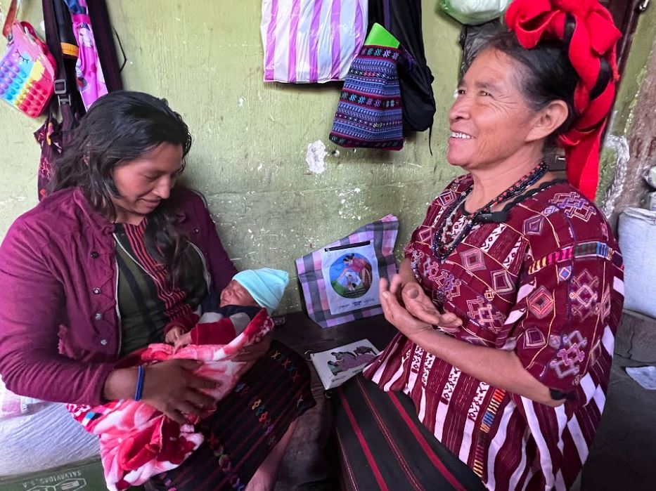 Proyecto Crecer Sano promueve la lactancia materna