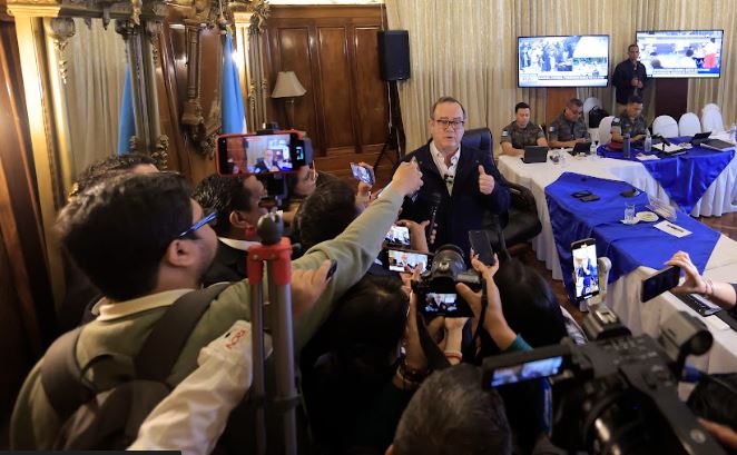 Presidente felicita a nuevo mandatario electo y extiende invitación para iniciar un proceso de transición en paz