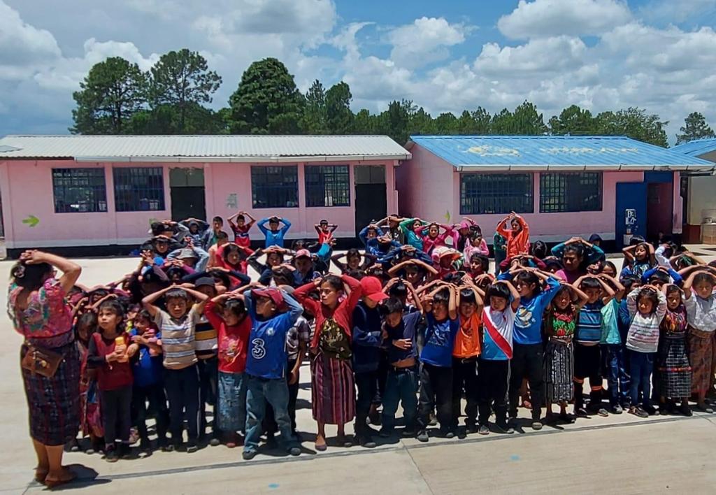Realizan simulacro de sismo en establecimientos educativos de Totonicapán