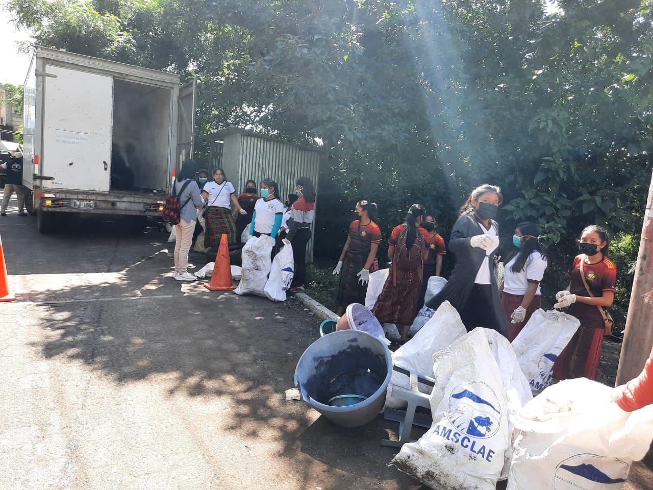 Sololá se une a las jornadas de limpieza para prevenir el dengue